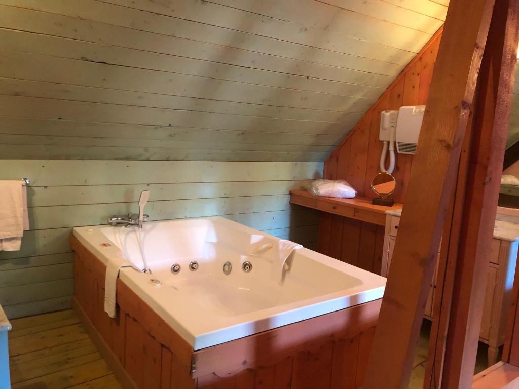 Koupelna v ubytování Auberge du Renard'eau