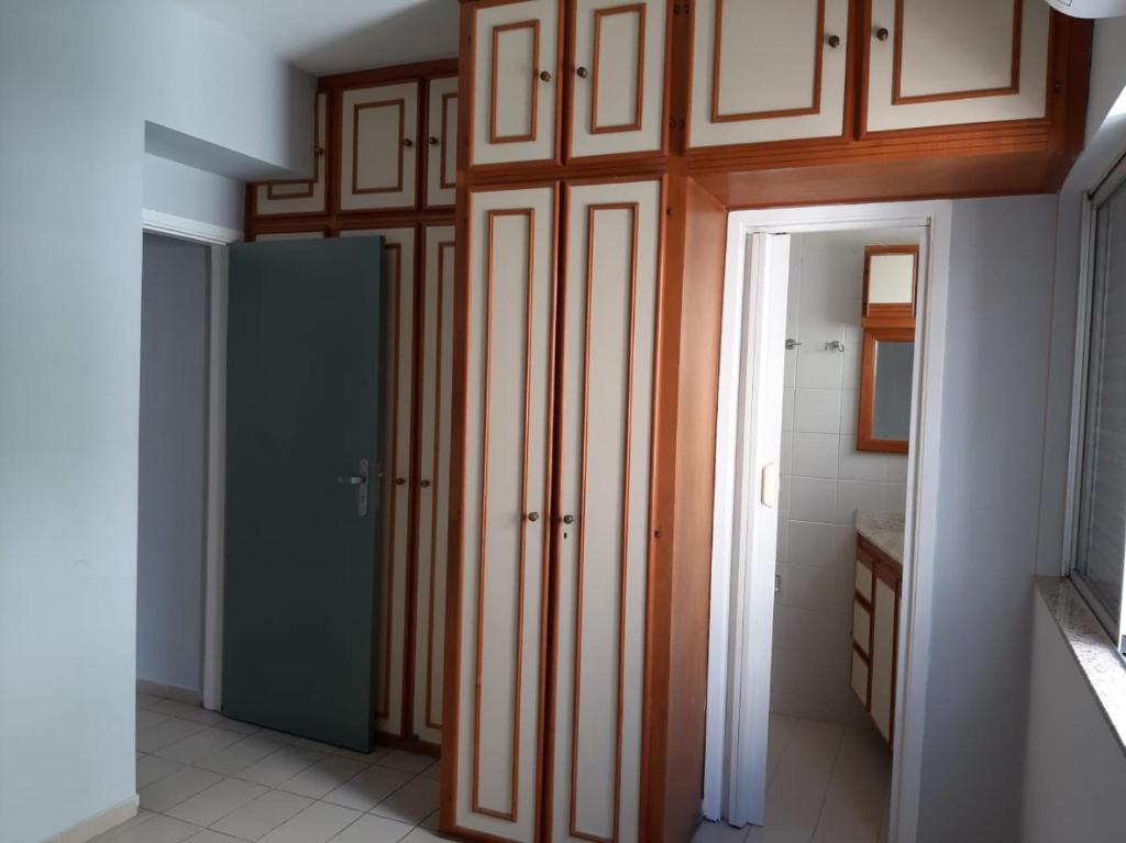  Apartamento Temporada Guarujá