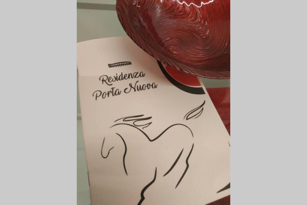 WINE AND HORSE - Next to Station and Free Parking - 14