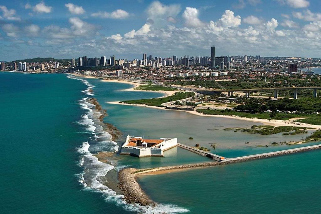  Flat Espaçoso Perfeito para família em Areia Preta por Carpediem