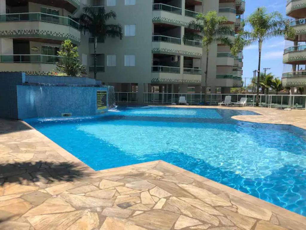  Apartamento Ubatuba. 100 metros da praia