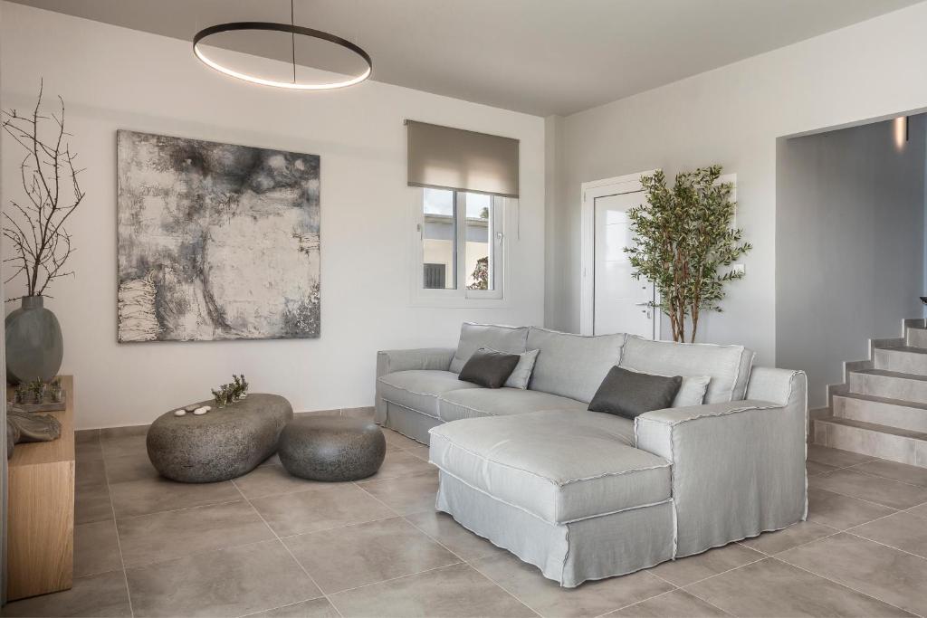 Posedenie v ubytovaní Artemon New Luxury Villa