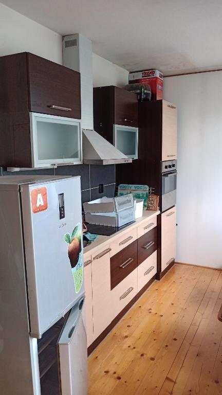 Bydlení v centru OV blízko Stodolní, bez výtahu - One-Bedroom Apartment