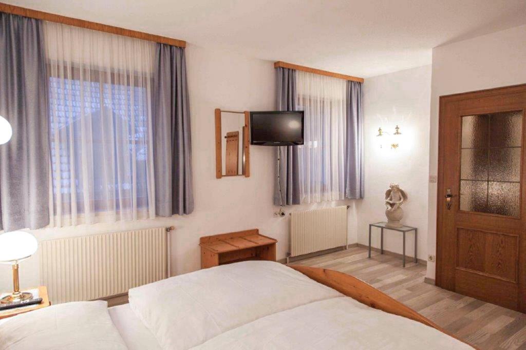 Postel nebo postele na pokoji v ubytování Gasthof Schindler