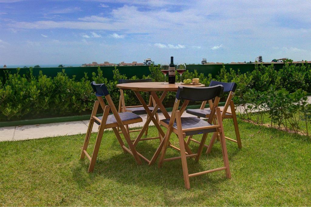  Triplex em Porto das Dunas por Carpediem