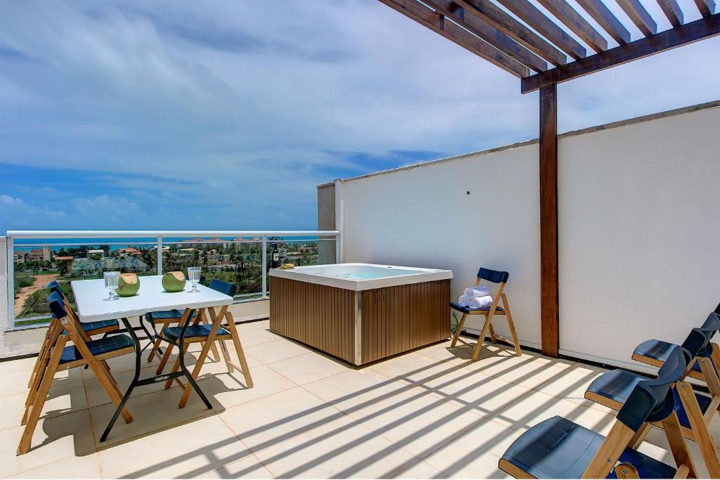  Triplex em Porto das Dunas por Carpediem