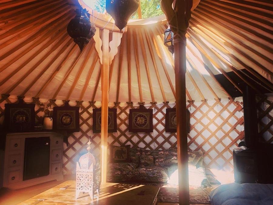 Yurt Within Grounds of 17th Century Country Inn, Dover – Updated 2022 Prices