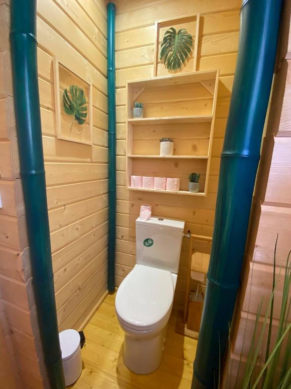 Koupelna v ubytování Les Chalets Du Marais