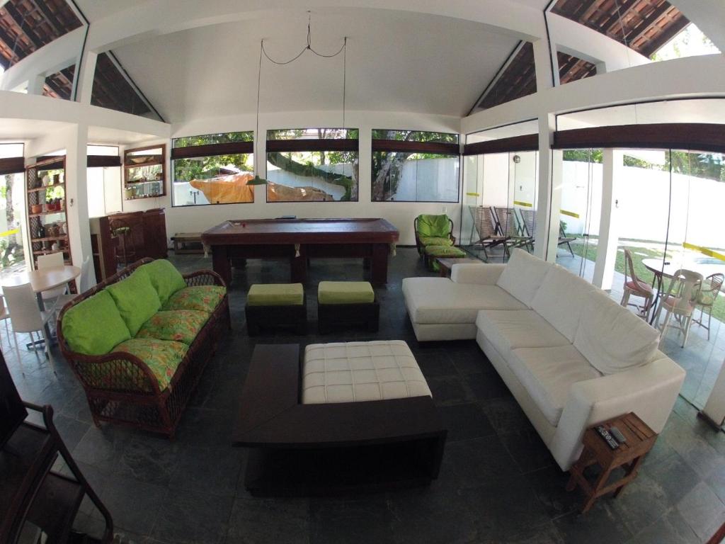  Linda Casa em Ubatuba Praia do Tenório com piscina a 150 metros do mar .