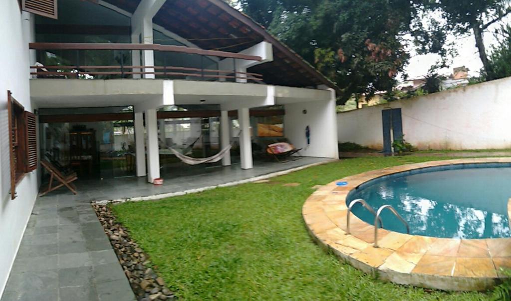  Linda Casa em Ubatuba Praia do Tenório com piscina a 150 metros do mar .