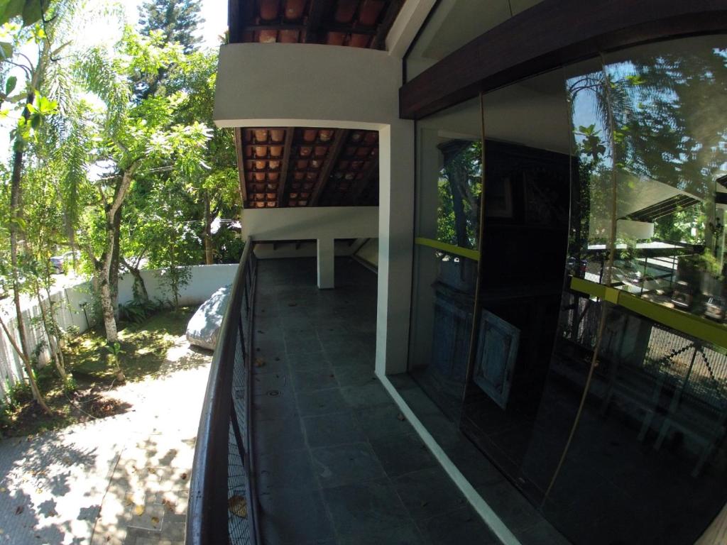  Linda Casa em Ubatuba Praia do Tenório com piscina a 150 metros do mar .