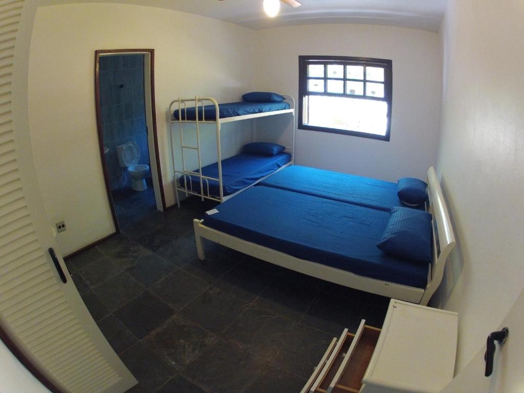  Linda Casa em Ubatuba Praia do Tenório com piscina a 150 metros do mar .