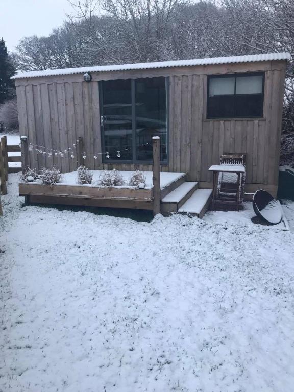 Cefn Crib Cabins v zimě