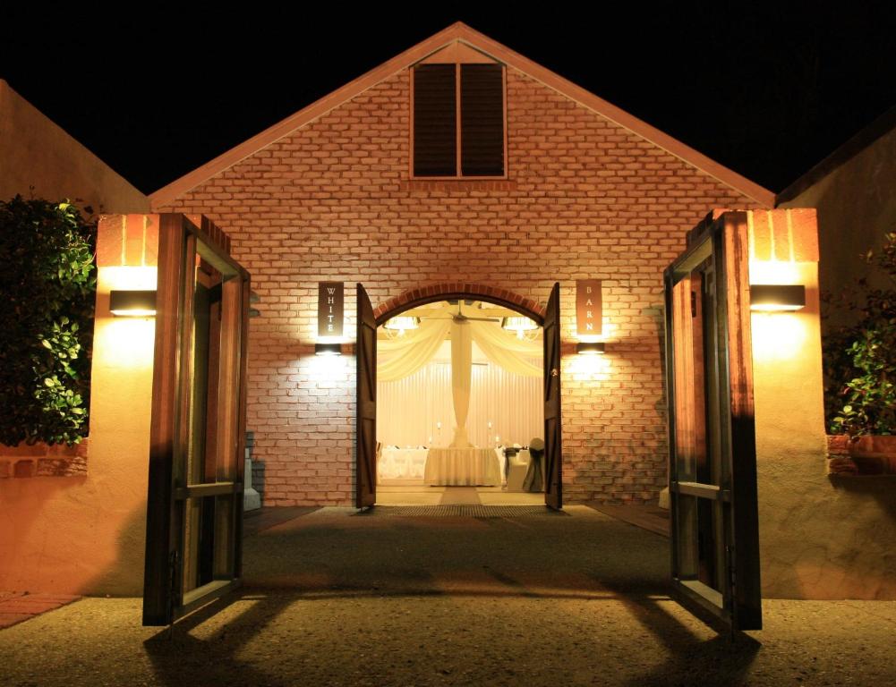 Rose & Crown Hotel - Resim 25