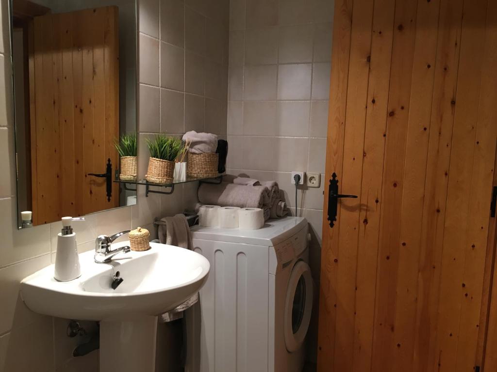 Koupelna v ubytování Apartaments Cal Borda