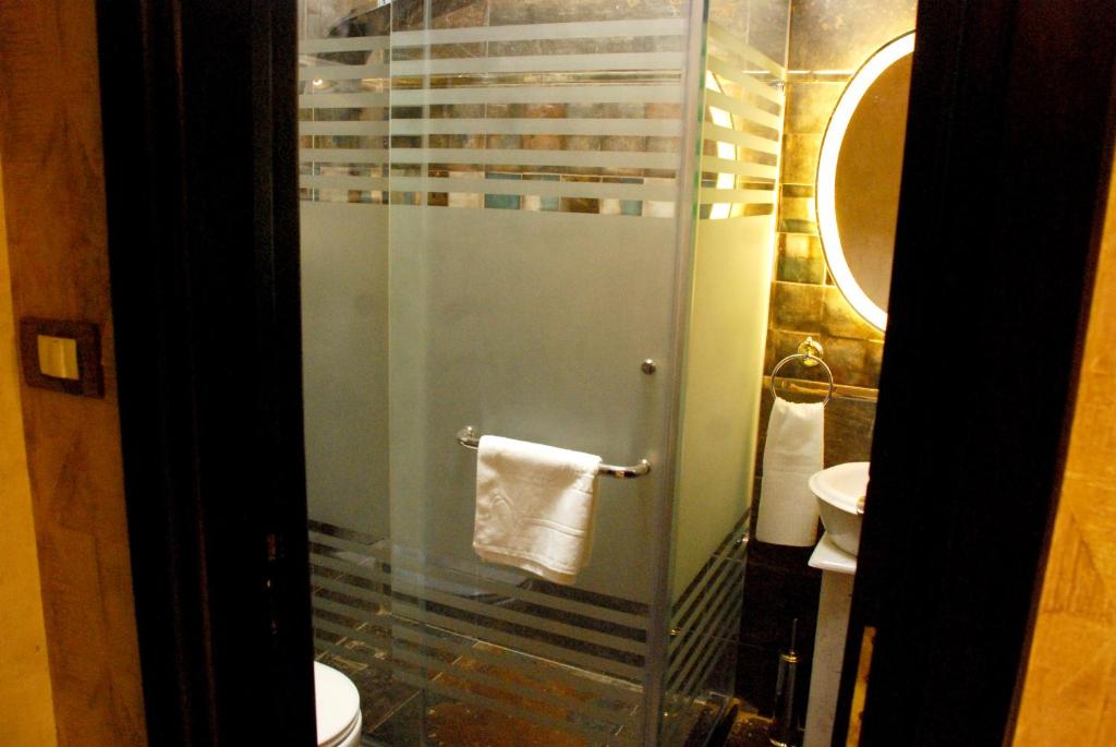 Pyramids Planet Hotel - 5