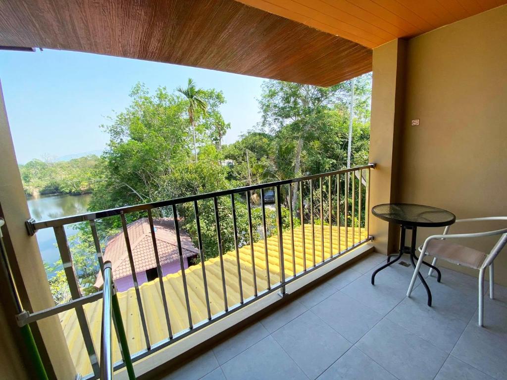 Fotografie z fotogalerie ubytování Keree Lakeview v destinaci Chanthaburi