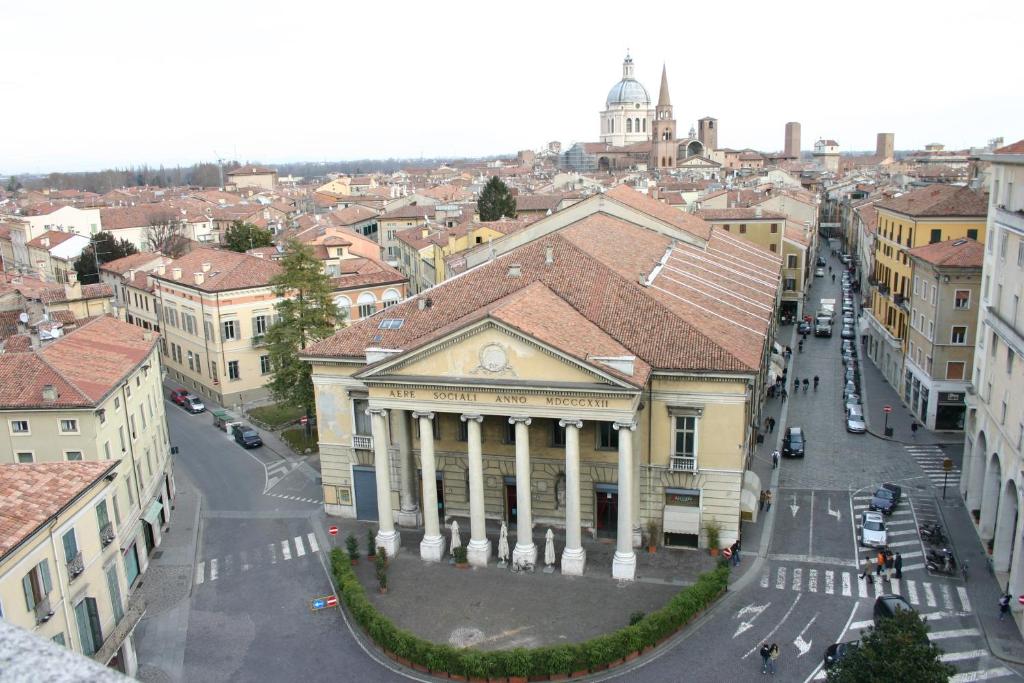 a view of a building in a city at Hotel Italia City Center in Mantova