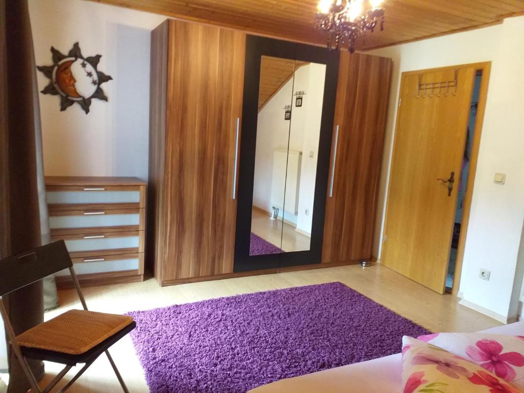 Postel nebo postele na pokoji v ubytování Ferienwohnung Steinbeisser