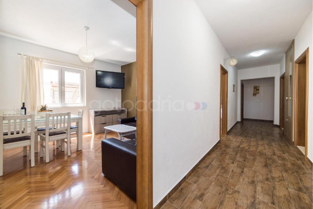 Televízia a/alebo spoločenská miestnosť v ubytovaní City Central Apartments Dolore