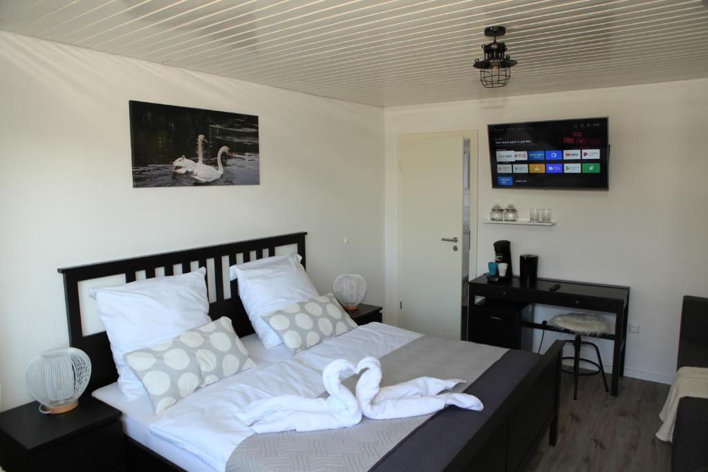 Gästehaus zum Rhein - Double Room With Balcony