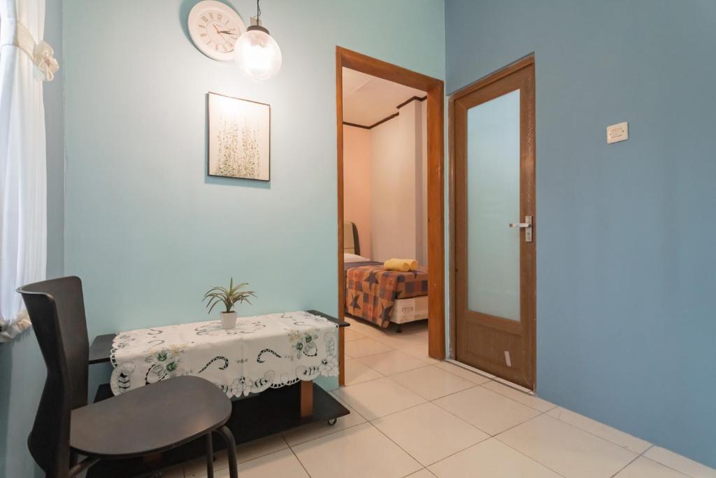 Fotografie z fotogalerie ubytování Lembur Kiwari Setra Duta Mitra RedDoorz v destinaci Bandung