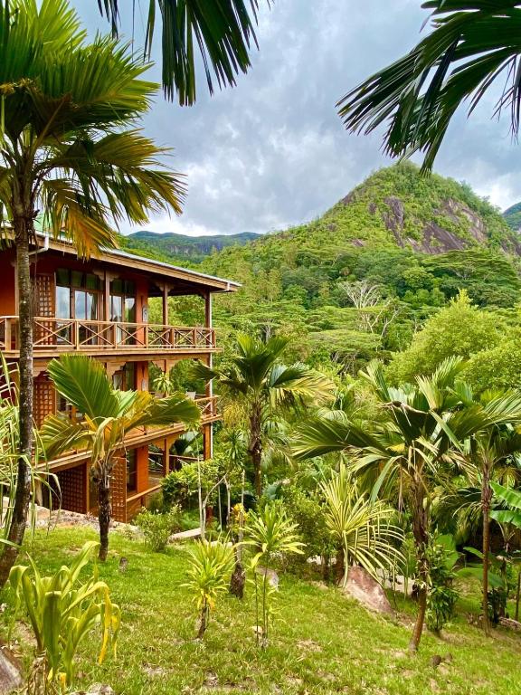 Фотография из галереи Waterfall Accomodation в Порт-Глоде