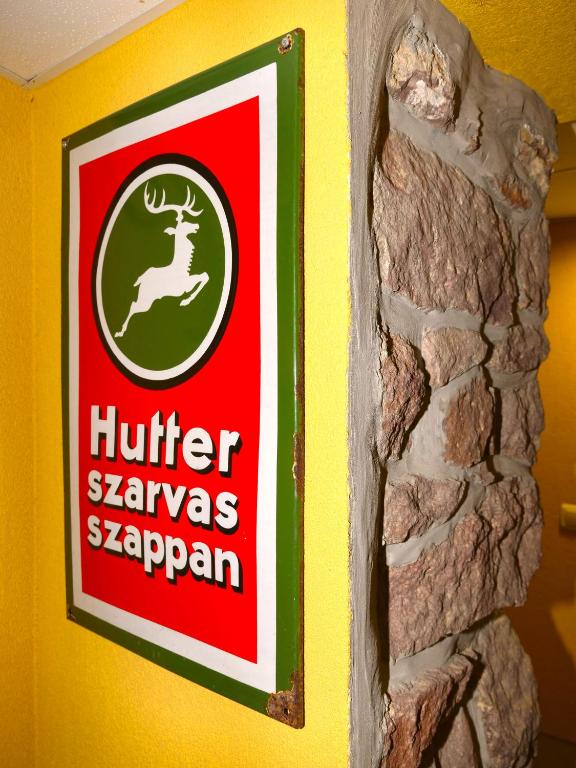 Certifikát, ocenenie alebo iný dokument vystavený v ubytovaní Vöröskő Apartman Alsóörs