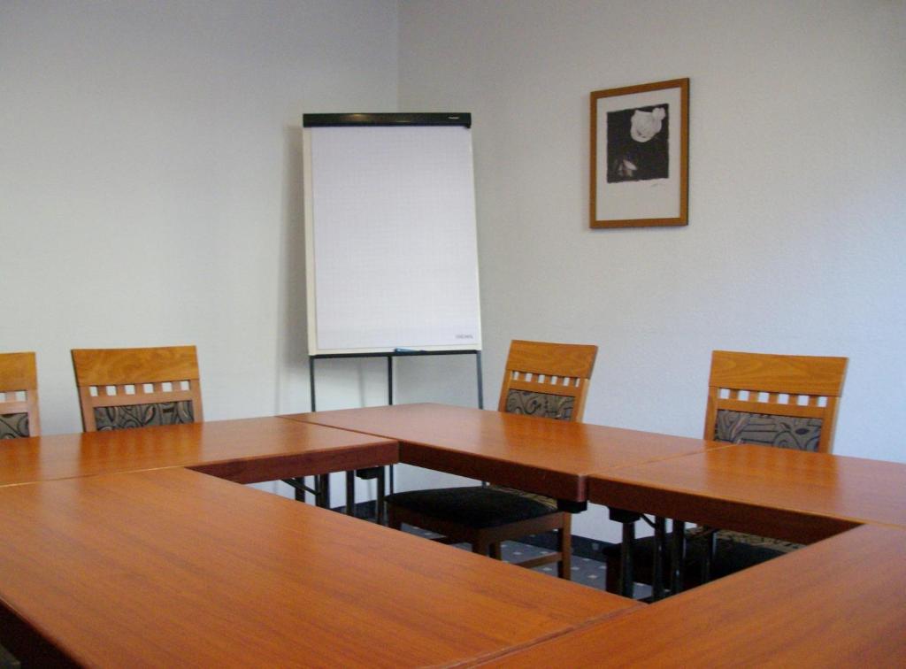 Superior Hotel Präsident - Resim 7