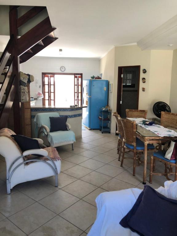  Casa condomínio fechado Bertioga