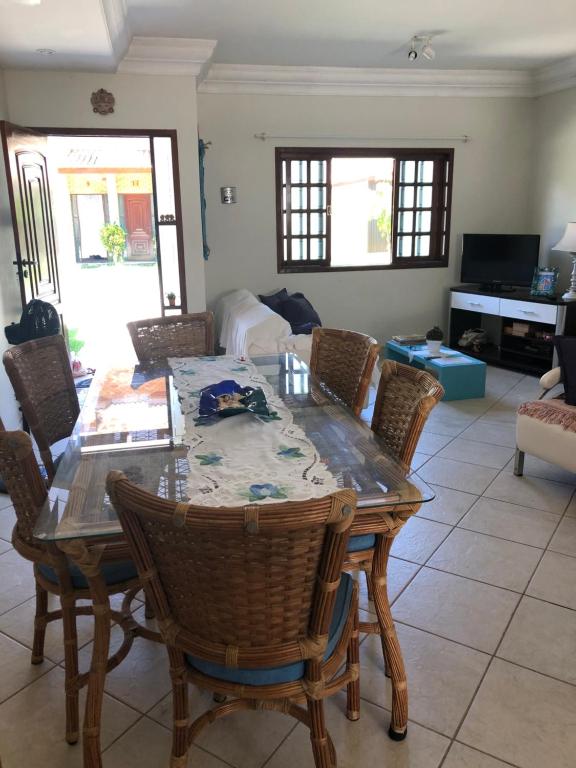  Casa condomínio fechado Bertioga