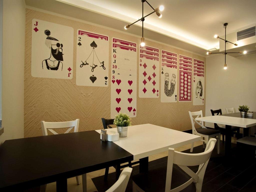 Reštaurácia alebo iné gastronomické zariadenie v ubytovaní Ibis Styles Gniezno Stare Miasto