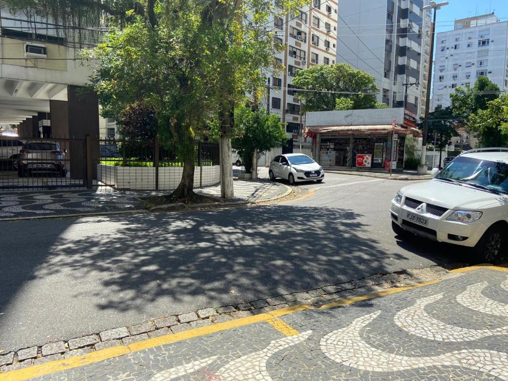  Flat em Santos SP - Bairro do Gonzaga - Acomoda até 3 hóspedes