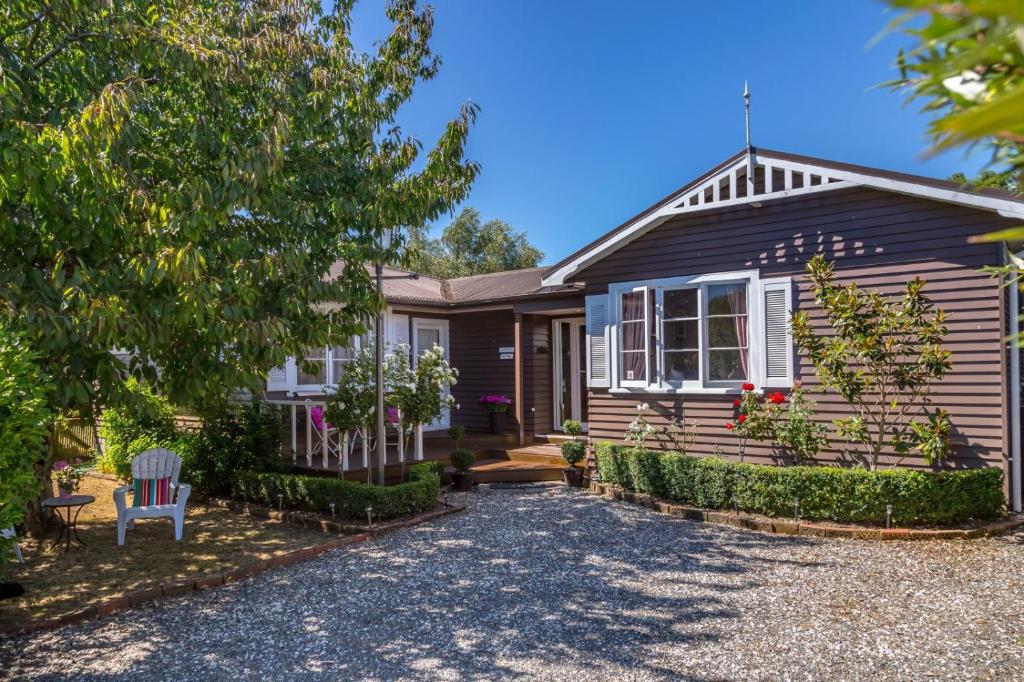 Bronte House, Martinborough (updated prices 2024)
