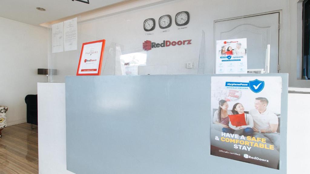 Certifikát, hodnocení, plakát nebo jiný dokument vystavený v ubytování RedDoorz near SM Calamba