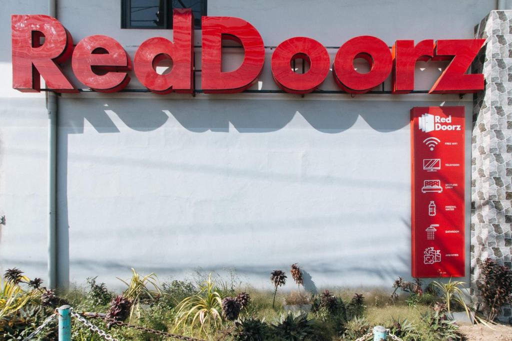 Certifikát, hodnocení, plakát nebo jiný dokument vystavený v ubytování RedDoorz near SM Calamba