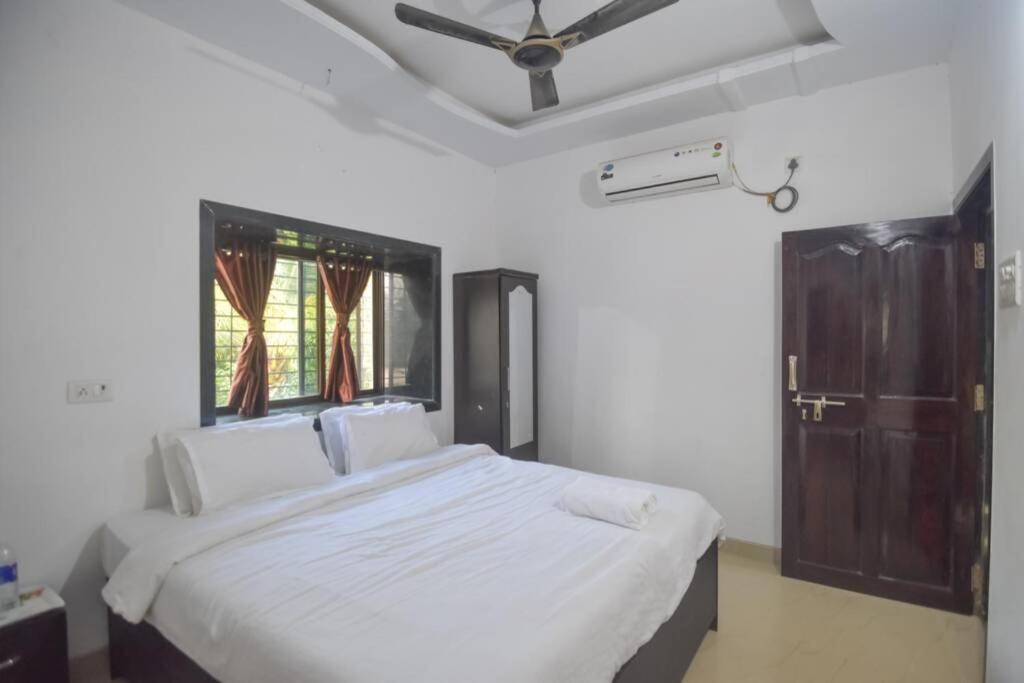 Booking.com: Tati villa , Alibaug, Inde . Réservez votre hôtel dès  maintenant !