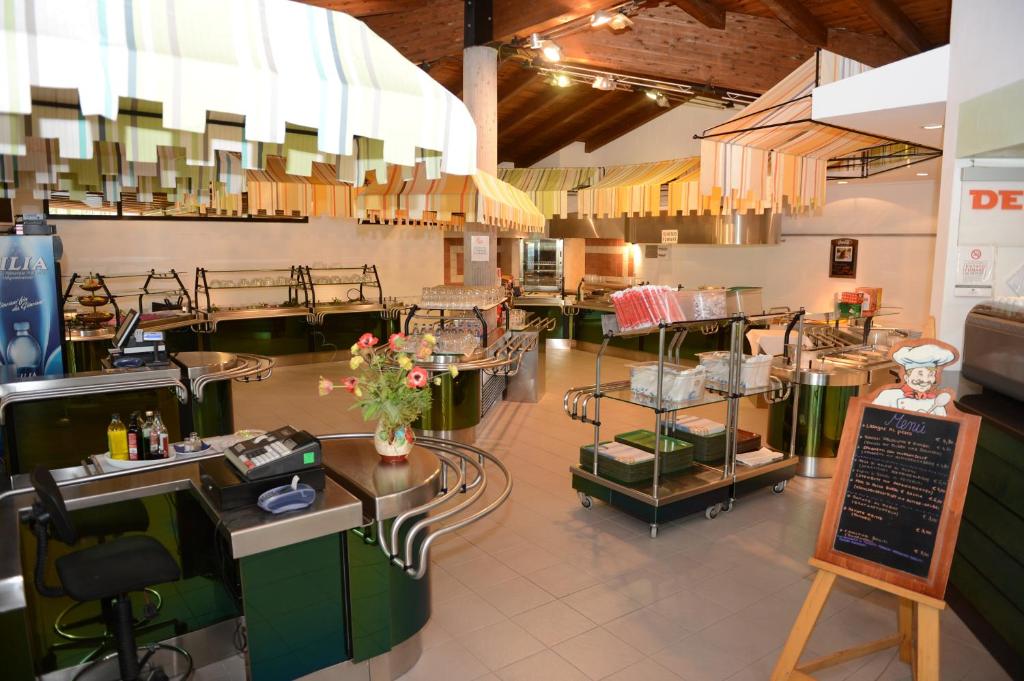 Posedenie v ubytovaní Camping Village Pino Mare