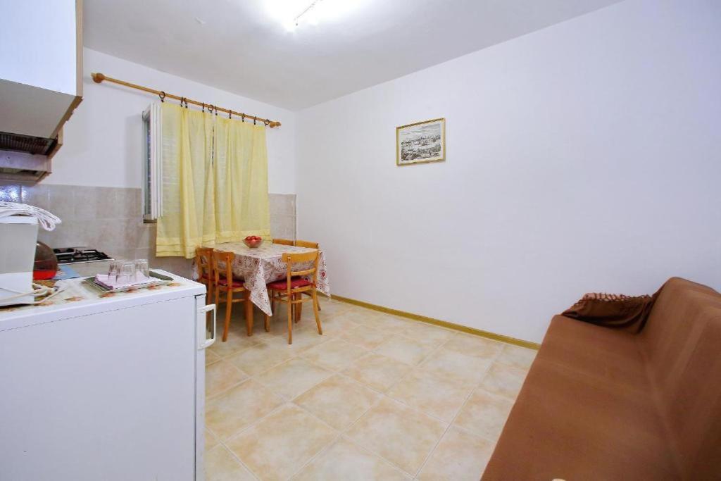 Kuchyňa alebo kuchynka v ubytovaní Guest House Villa Jadera