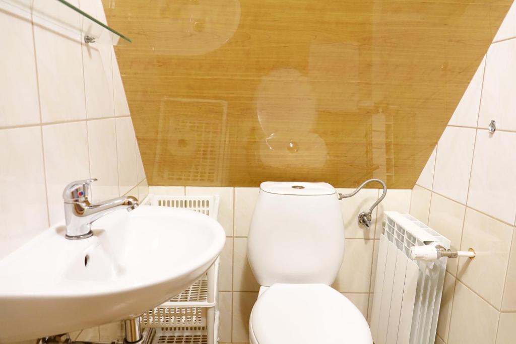 Kúpeľňa v ubytovaní Pokoje gościnne Borowy