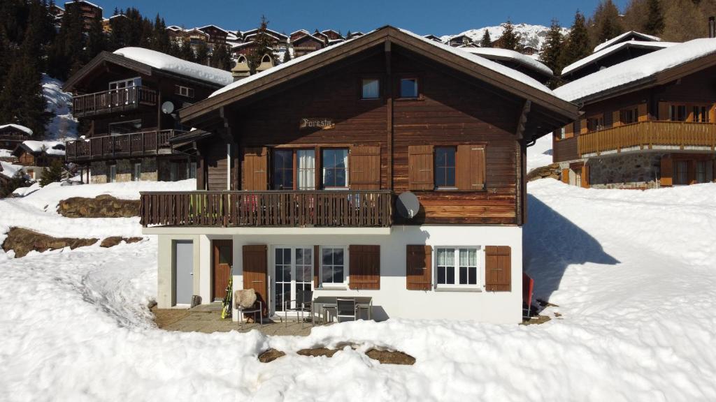 Nespecifikovaný výhled na hory nebo výhled na hory při pohledu z apartmánu