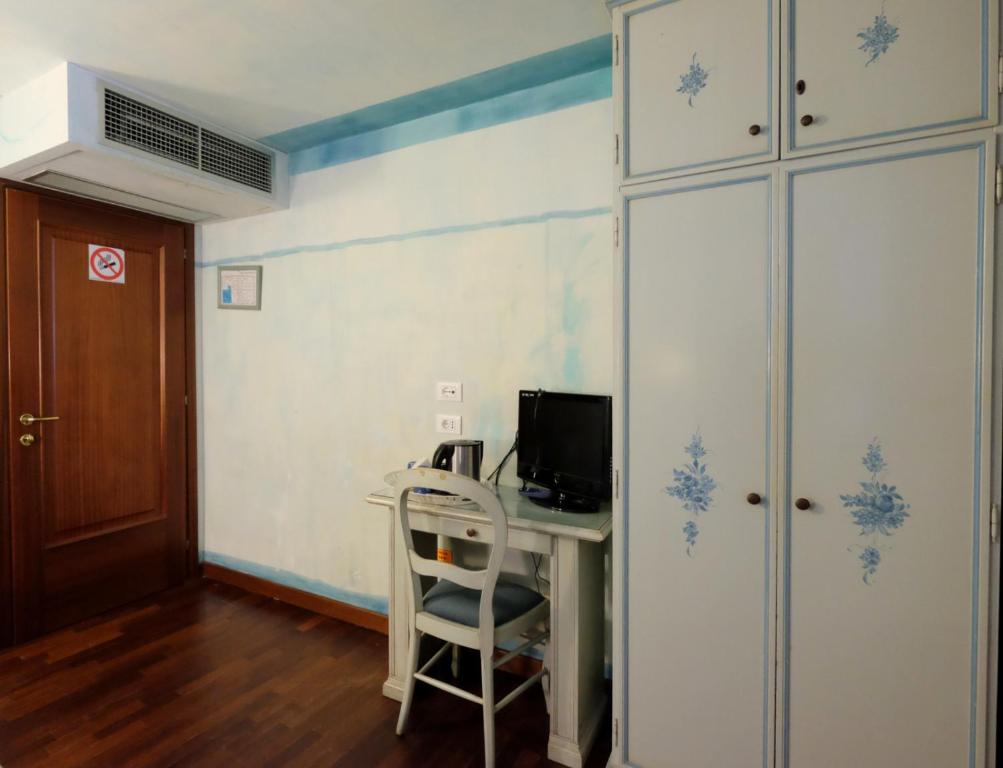 TV a/nebo společenská místnost v ubytování Hotel ai do Mori