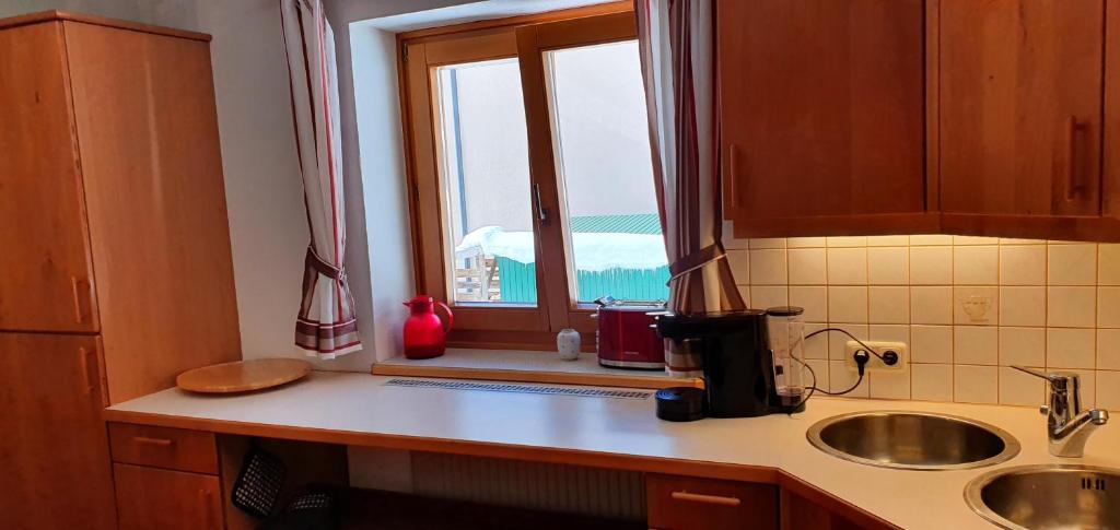 Kuchyňa alebo kuchynka v ubytovaní Ferienhaus Michael