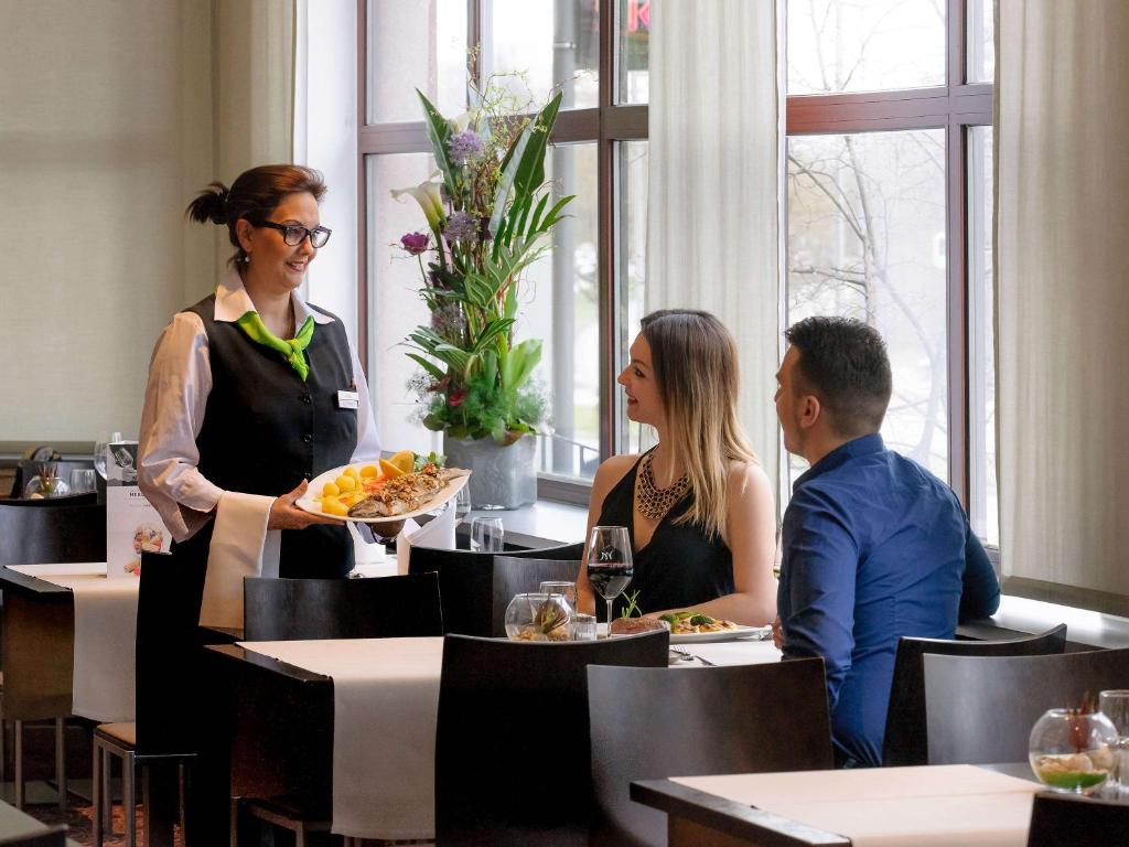 Hosté ubytování Mercure Hotel München Süd Messe