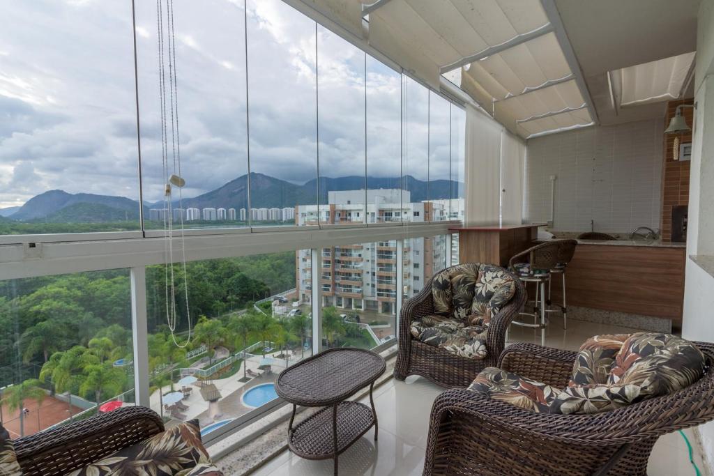  Lindo apto com churrasq e WiFi na Barra da Tijuca
