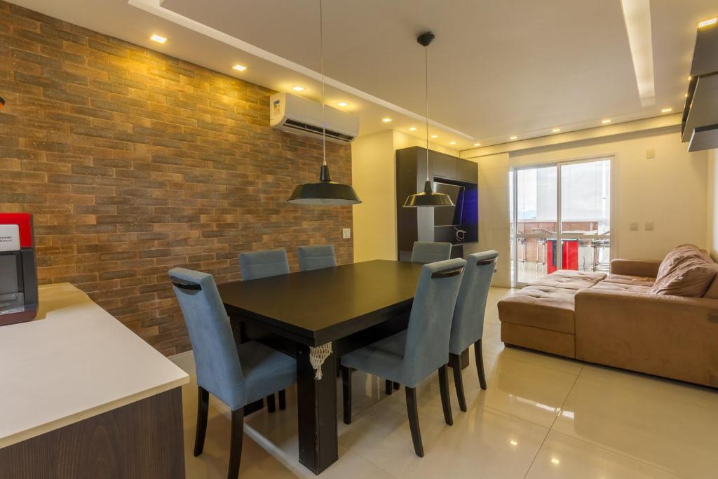  Lindo apto com churrasq e WiFi na Barra da Tijuca