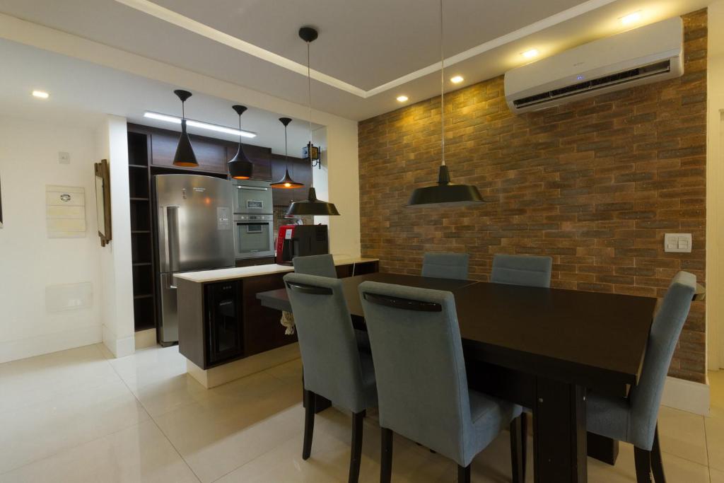  Lindo apto com churrasq e WiFi na Barra da Tijuca