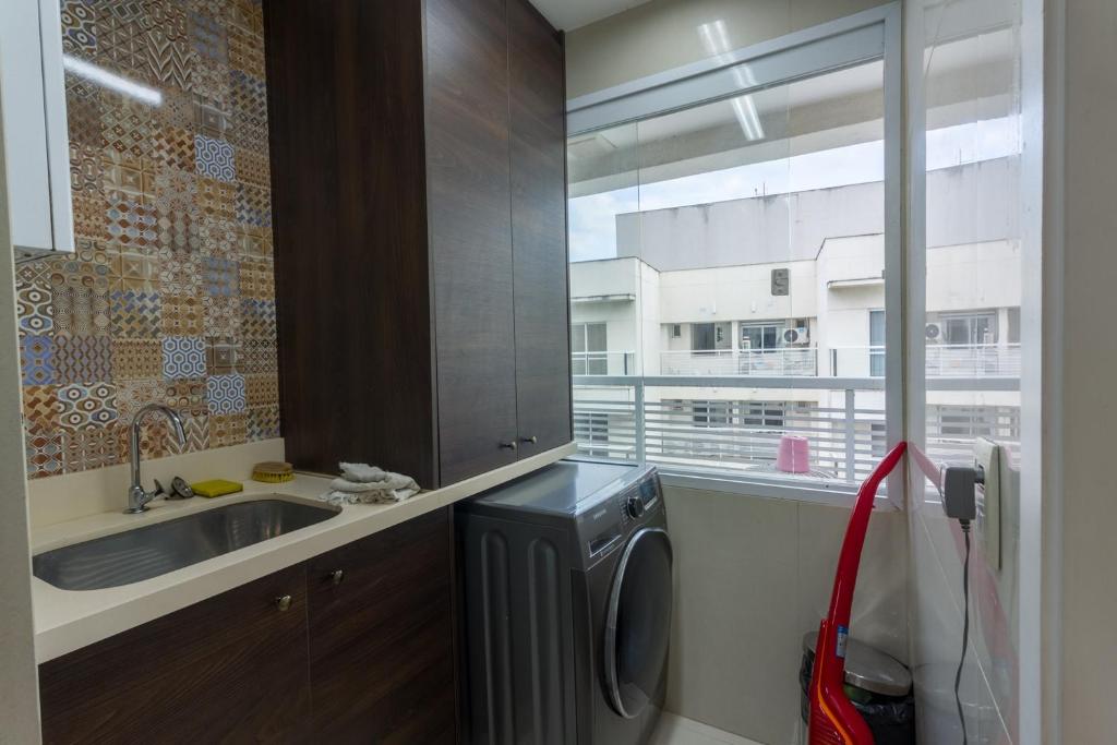  Lindo apto com churrasq e WiFi na Barra da Tijuca
