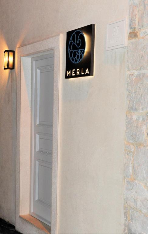 Certifikát, hodnocení, plakát nebo jiný dokument vystavený v ubytování Merla Luxury Rooms