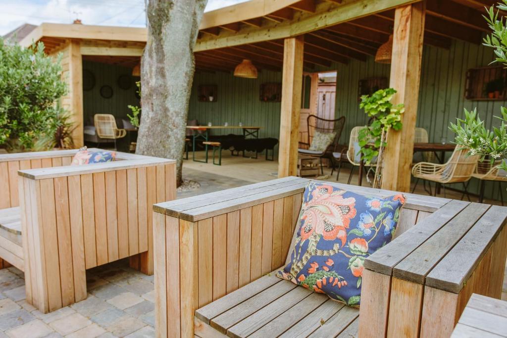 The Gin Trap Inn - 